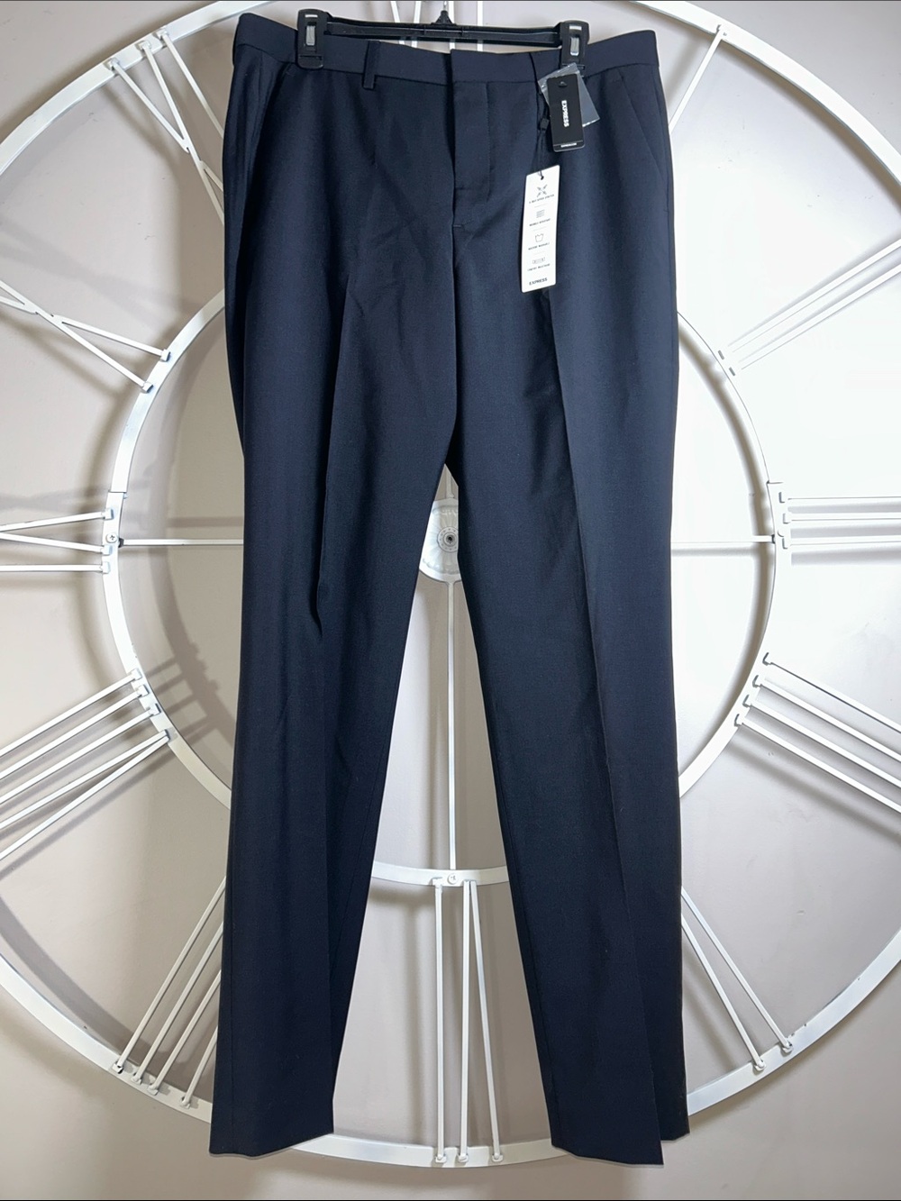NWT Express Men's Black Dress Pants - Pleated Front size 33/34